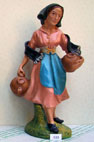 donna con brocche   cartapesta cm 30